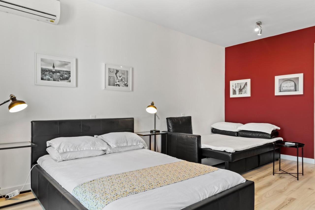 Aquarius: Upscale Flat In The Heart Of Bucharest! Leilighet Eksteriør bilde