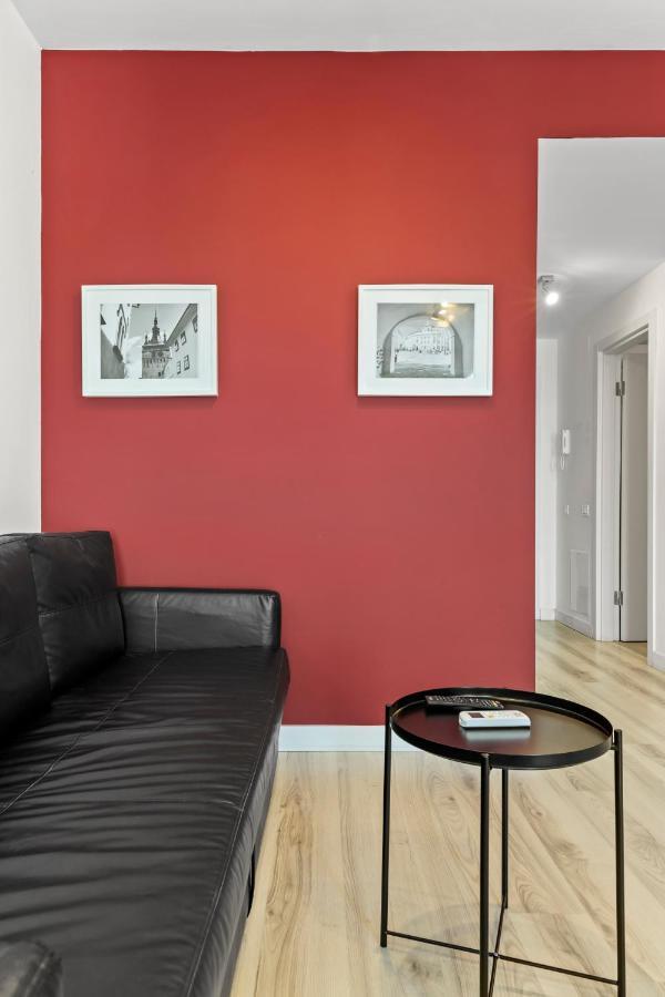 Aquarius: Upscale Flat In The Heart Of Bucharest! Leilighet Eksteriør bilde
