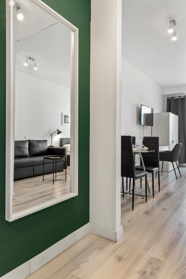 Aquarius: Upscale Flat In The Heart Of Bucharest! Leilighet Eksteriør bilde